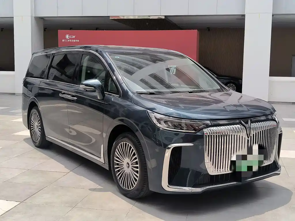 Voyah Dreamer PHEV 4 WD Flagship Kunpeng