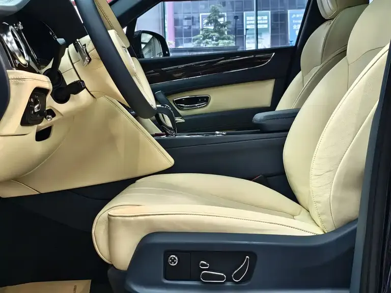 Bentley Bentayga 4.0 T V8