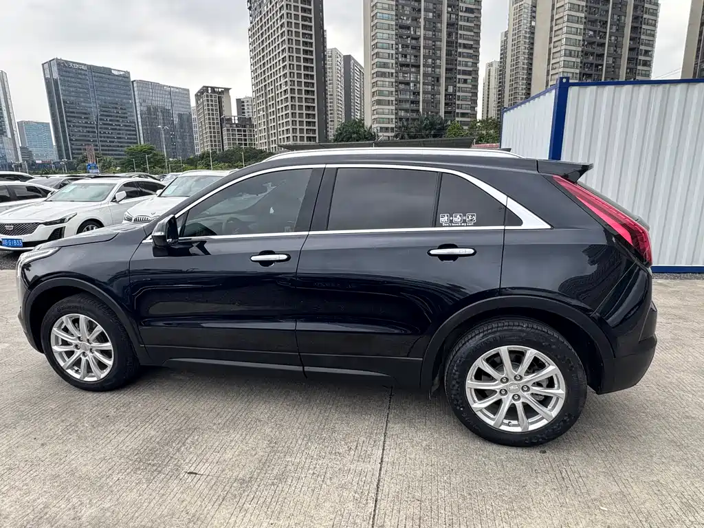 Cadillac XT4 Facelift 28 T 2 WD Tech