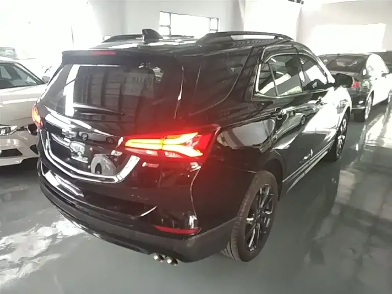 Chevrolet Equinox 550 T RS 4 WD Intelligent Guard World