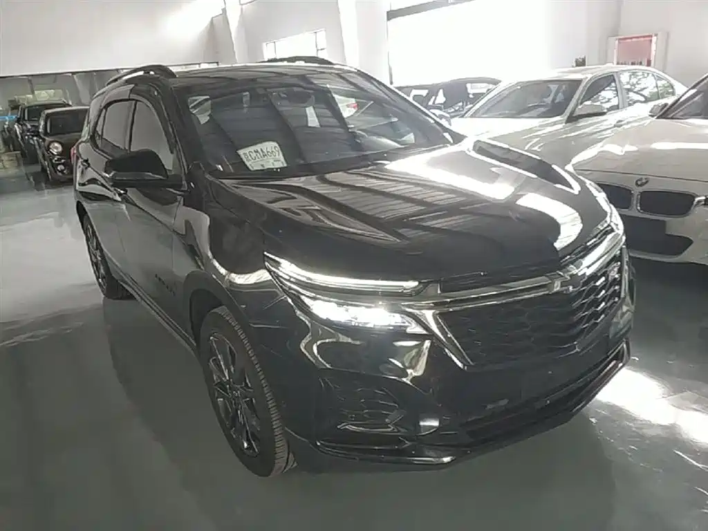 Equinox 550 T RS 4 WD Intelligent Guard World