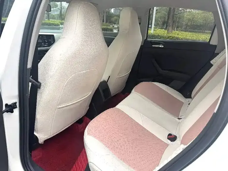Volkswagen Polo Plus 1.5 L Auto Panoramic Pleasure