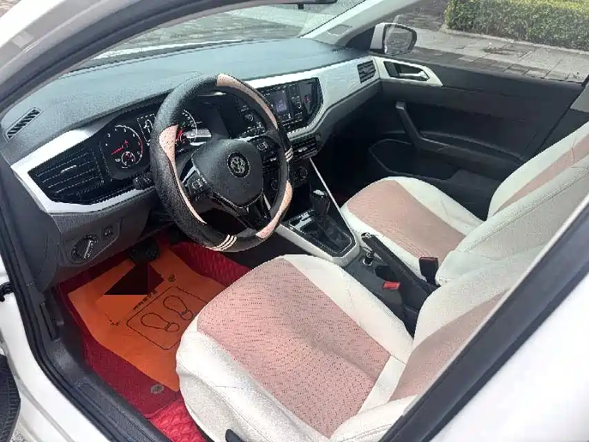 Polo Plus 1.5 L Auto Panoramic Pleasure