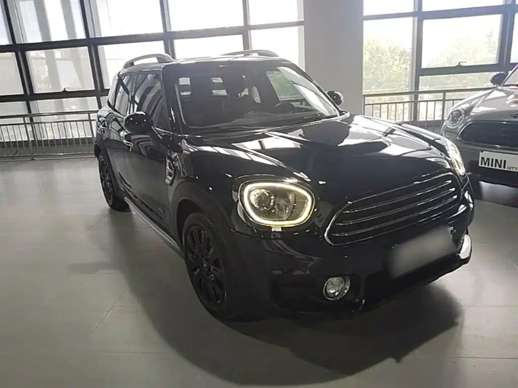 MINI COUNTRYMAN 1.5 T COOPER ALL4 Artist
