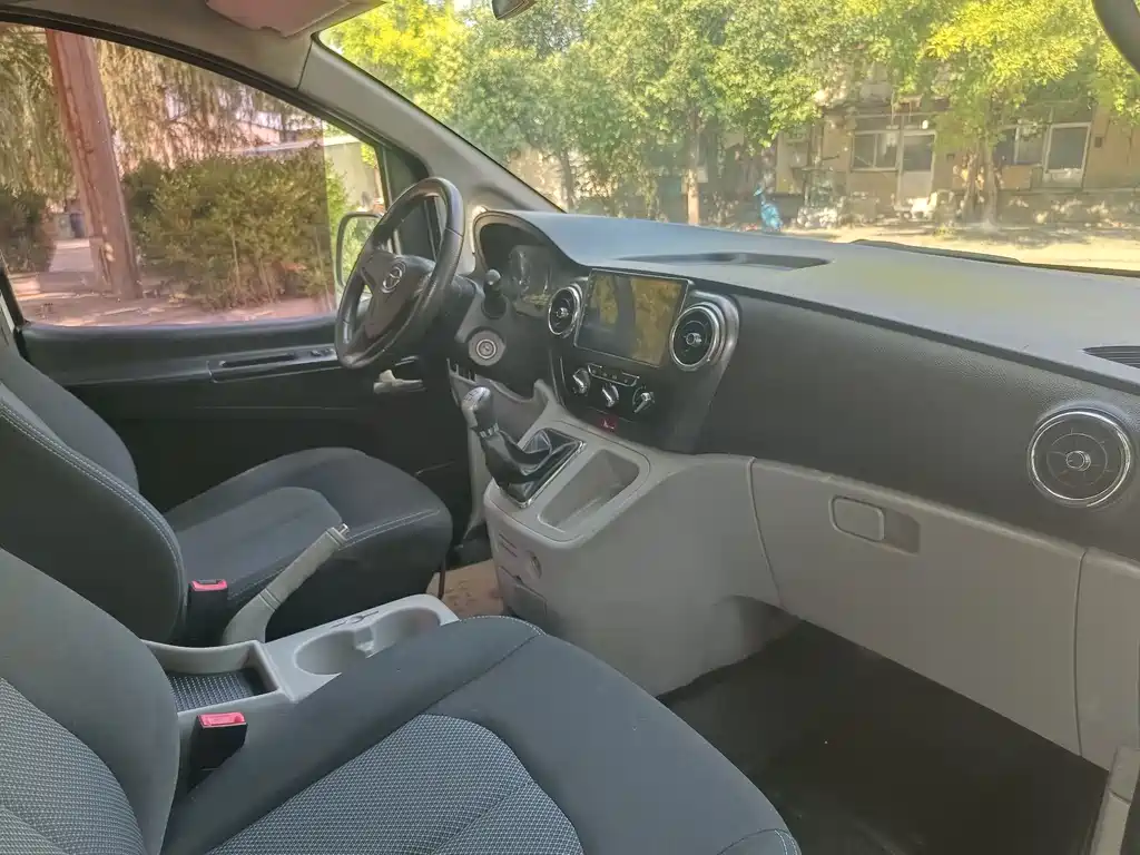 Refine M3 Maker 1.6 L Luxury