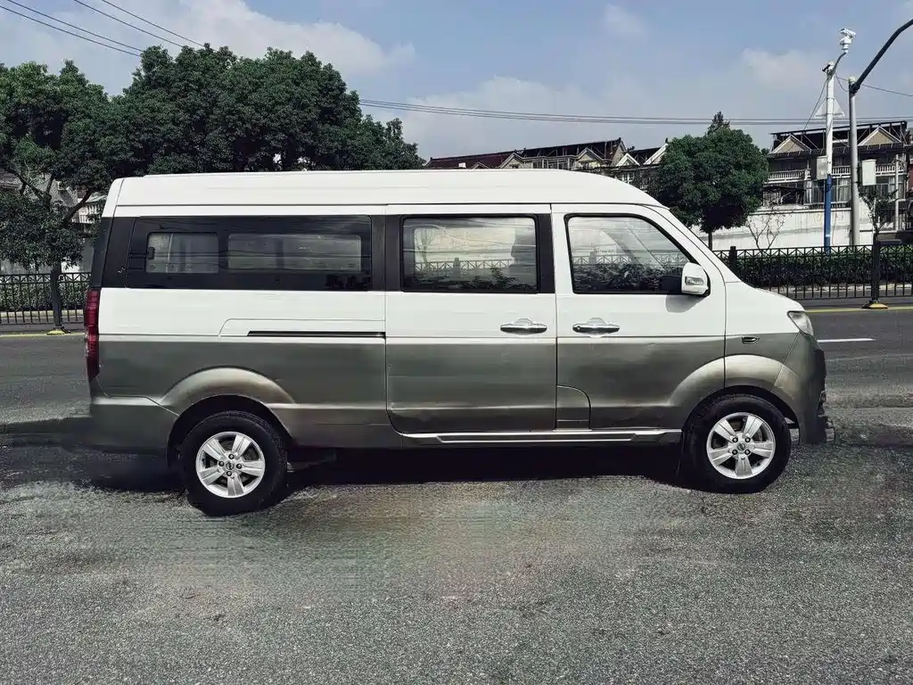 New Haishi X30 L 新海狮X30 L 2018款 1.5 L商务版DLCG14