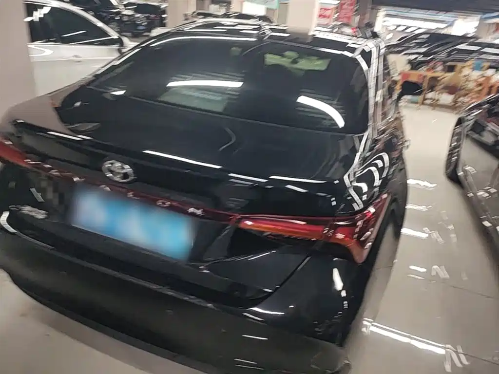 Avalon 2.0 L Luxury