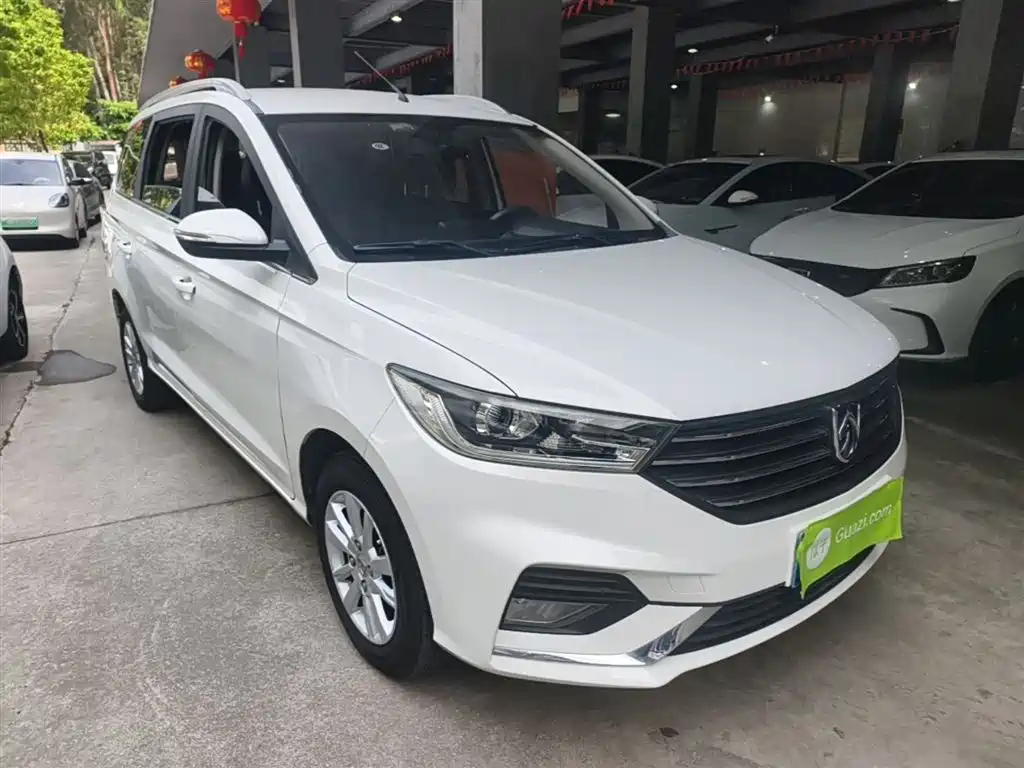 Baojun 360 1.5 L Auto Elite CN-V