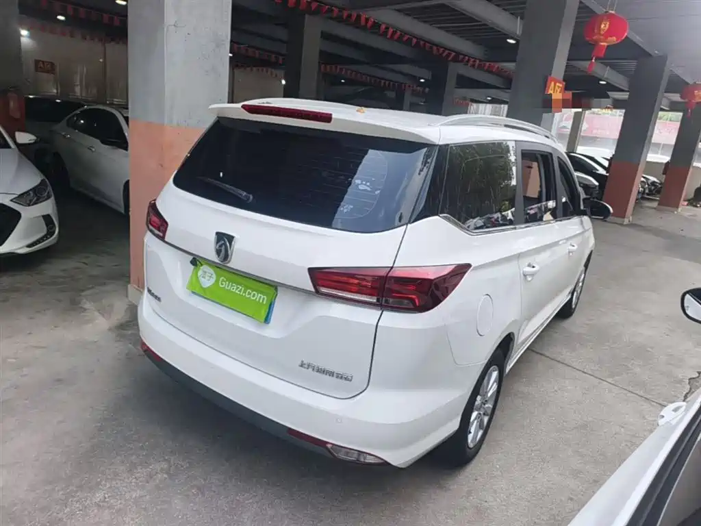 Baojun 360 1.5 L Auto Elite CN-V