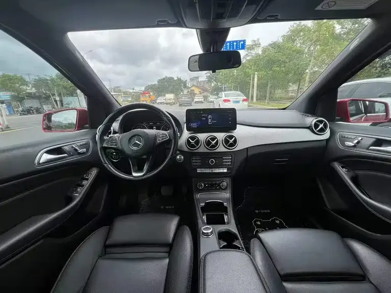 Mercedes-Benz B-Class B 200 Fashion