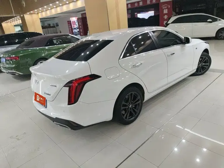 Cadillac CT4 28 T Luxury