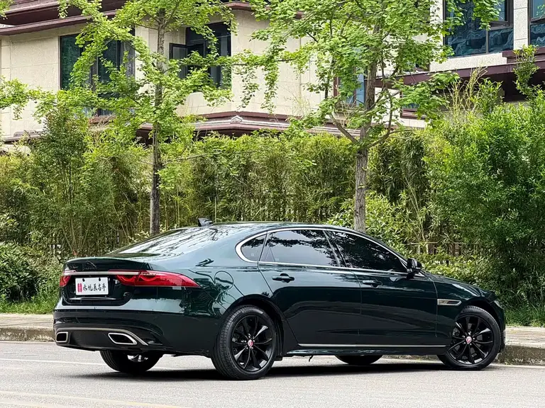 Jaguar XFL XFL 2.0 T P250 2 WD Elite Sport Gilt