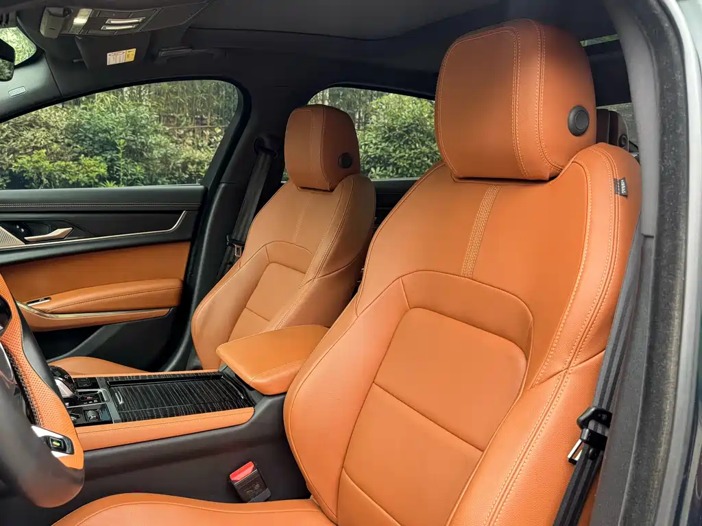 Jaguar XFL XFL 2.0 T P250 2 WD Elite Sport Gilt