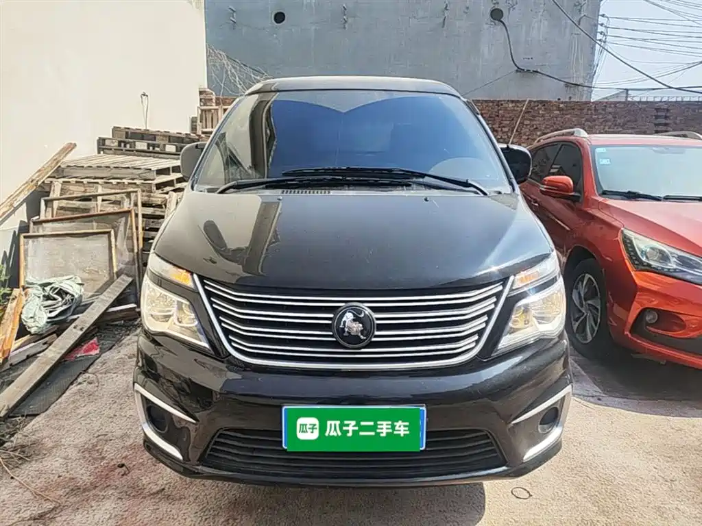 Lingzhi 菱智 2023款 V3 1.6 L 基本型 2座