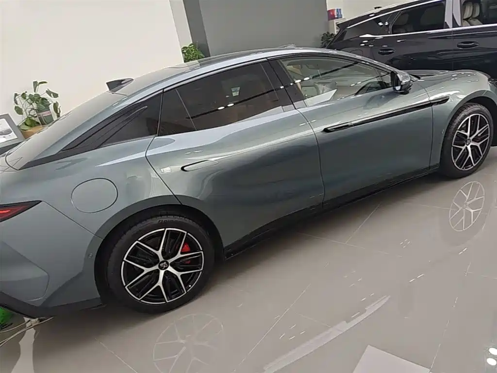 Han L DM-p 4 WD Lidar Flagship