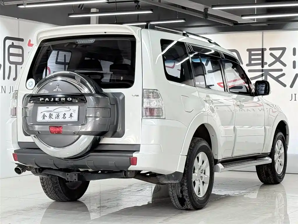 Pajero (Import) 帕杰罗进口 2016款 3.0 L 自动标准版 国IV