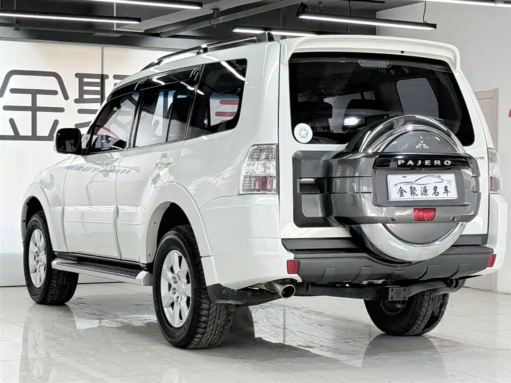 Pajero (Import) 帕杰罗进口 2016款 3.0 L 自动标准版 国IV