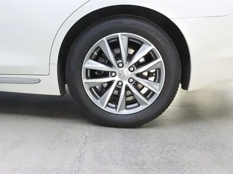 Infiniti Q50 L 2.0 T Joy