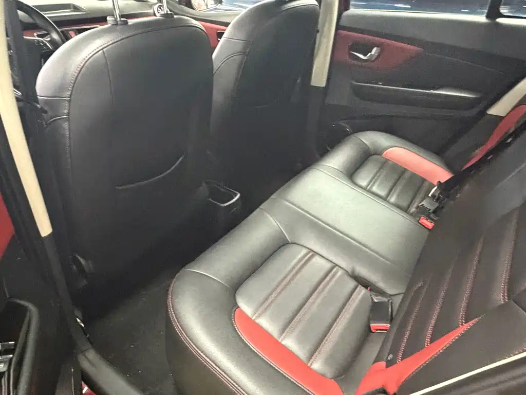 Haval H1 哈弗H1 2015款 1.5 L AMT都市型