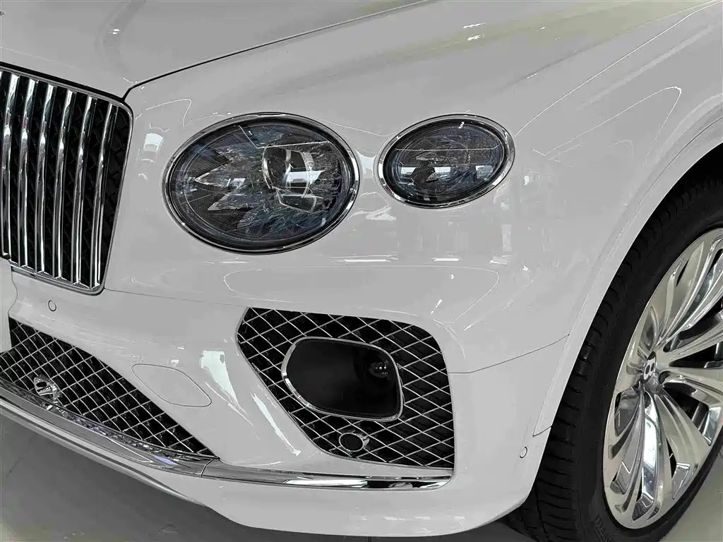 Bentayga 4.0 T V8 LWB Range Elegant Degree