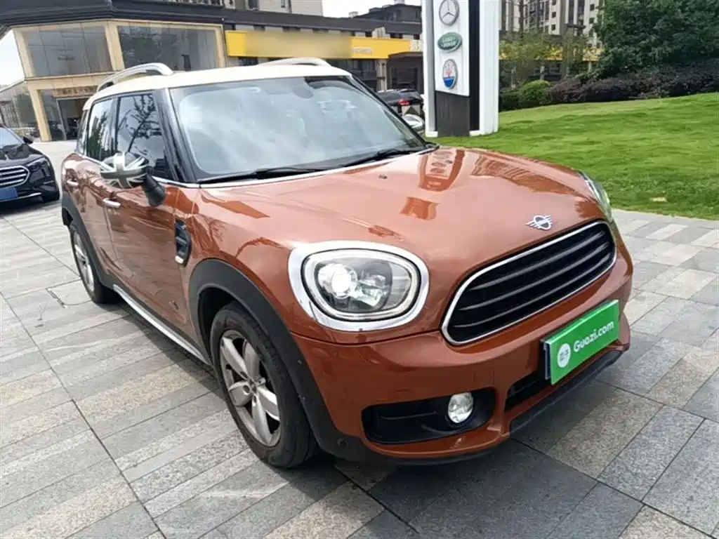 MINI COUNTRYMAN 1.5 T COOPER ALL4 Classic