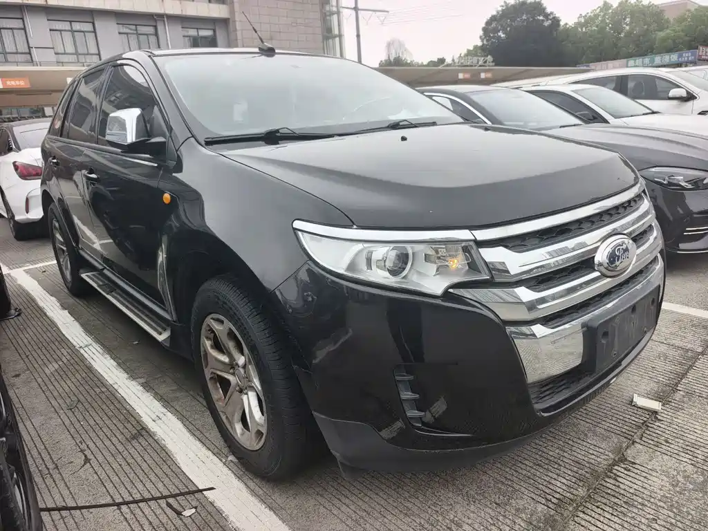 Edge (Import) 2.0 T Elite Sharp Sunroof