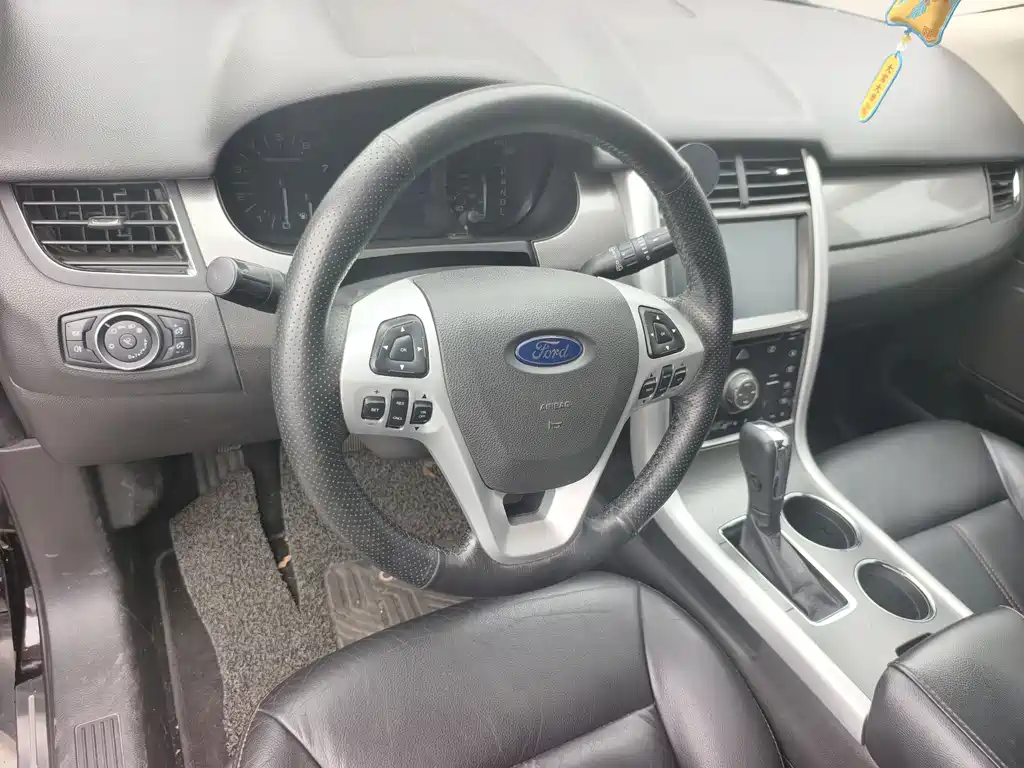 Edge (Import) 2.0 T Elite Sharp Sunroof