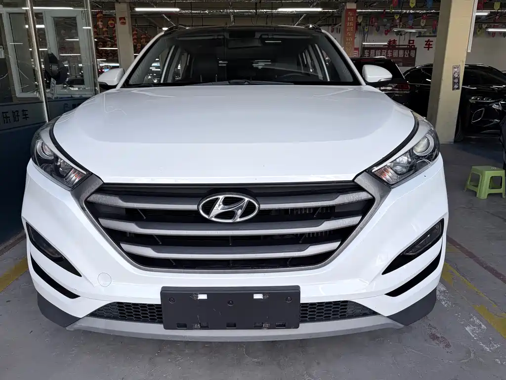 Tucson 1.6 T DCT 2 WD Leading