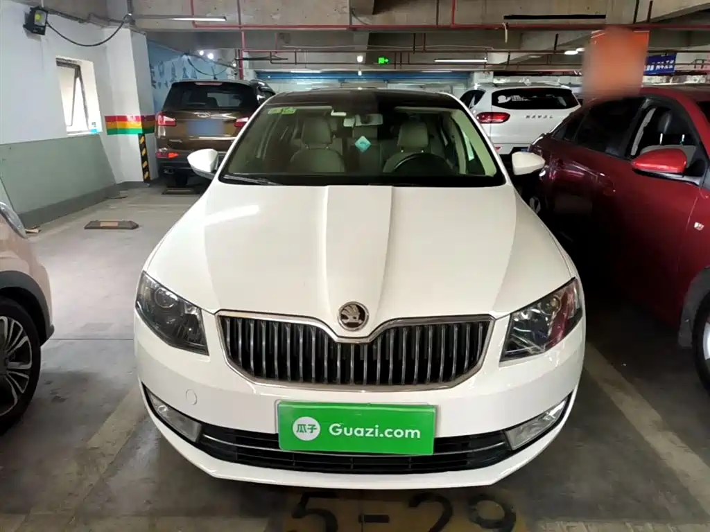 Octavia 1.4 TSI DSG Elegant