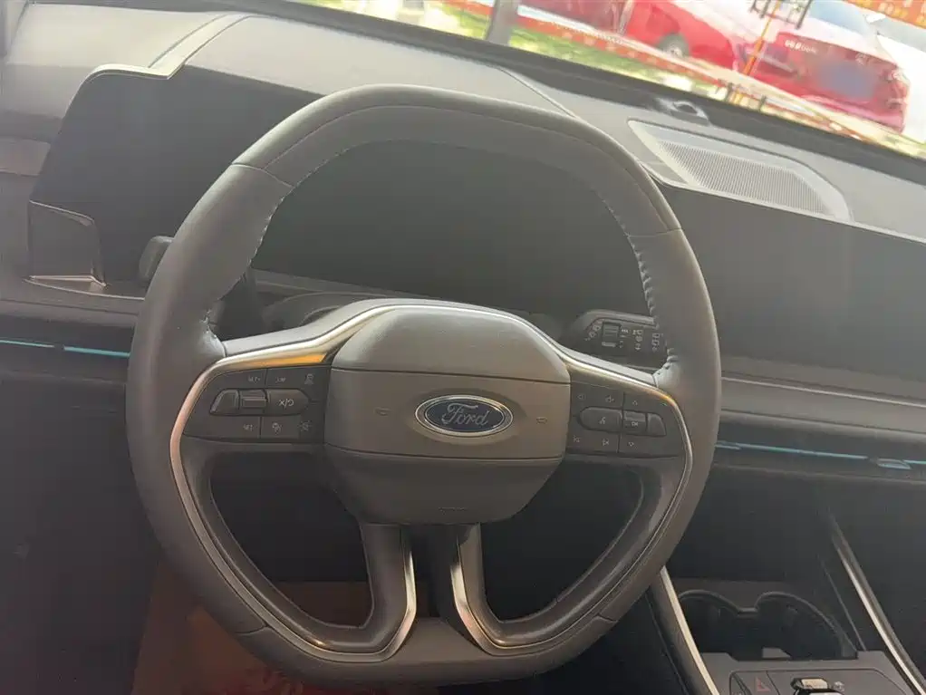 Edge Edge L 2.0 T EcoBoost 2 WD 7-seat Luxury