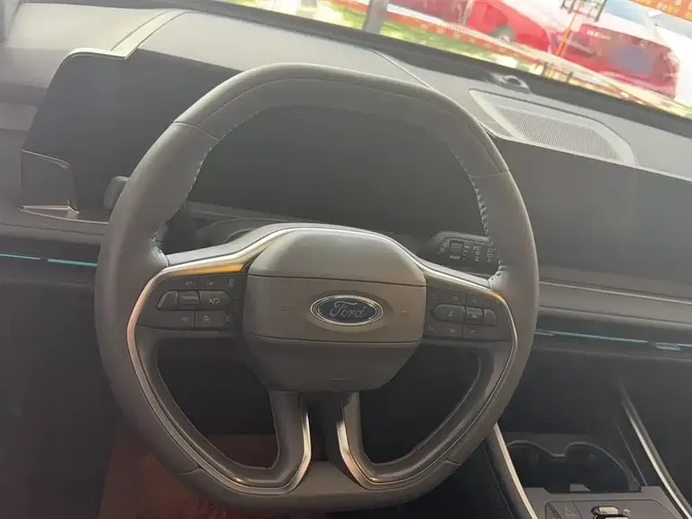 Ford Edge Edge L 2.0 T EcoBoost 2 WD 7-seat Luxury
