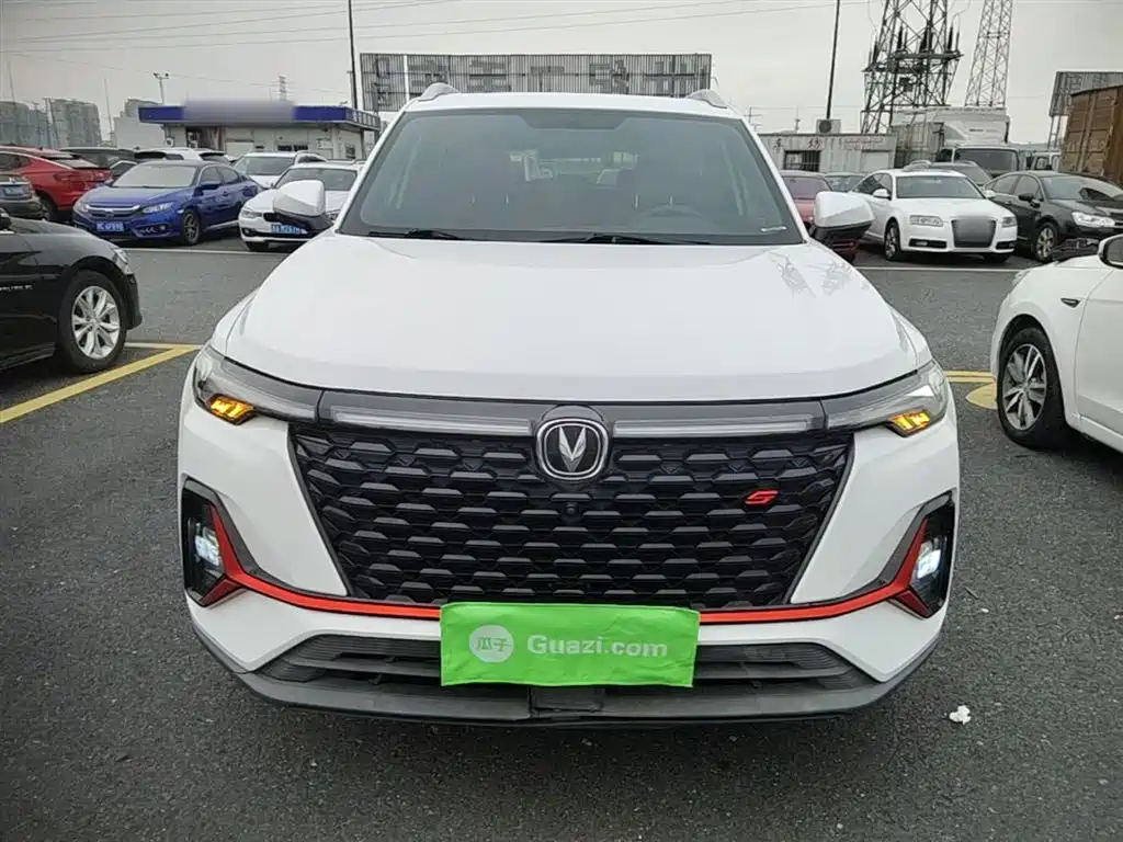 Changan CS35 PLUS Blue Whale NE 1.4 T DCT Distinguished