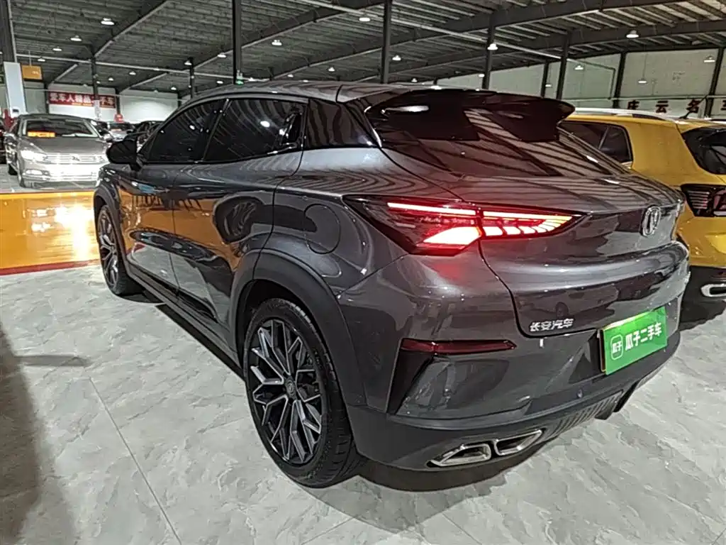 Changan UNI-T 1.5 T Distinguished
