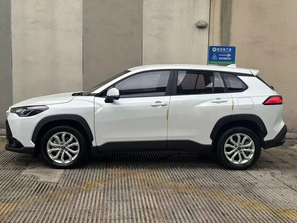 Frontlander 2.0 L CVT Luxury