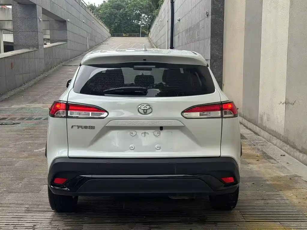 Frontlander 2.0 L CVT Luxury