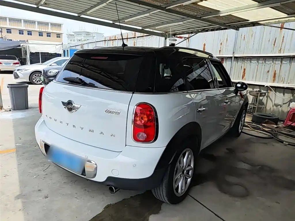 MINI COUNTRYMAN 1.6 L COOPER Fun