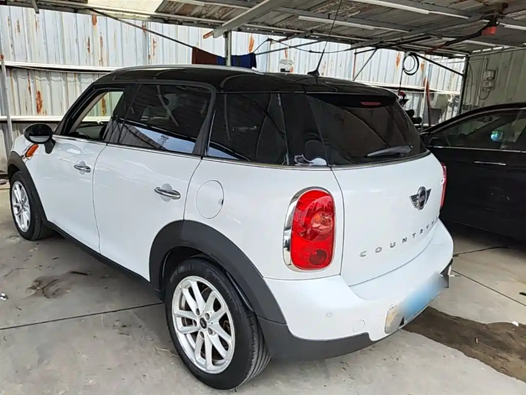 MINI COUNTRYMAN 1.6 L COOPER Fun