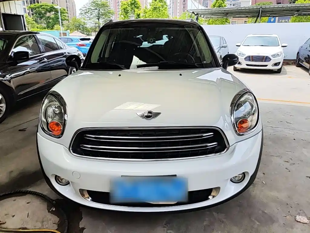 MINI COUNTRYMAN 1.6 L COOPER Fun