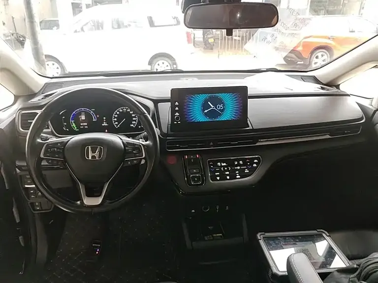 Honda Elysion 2.0 L e:HEV Luxury Early Enjoyment