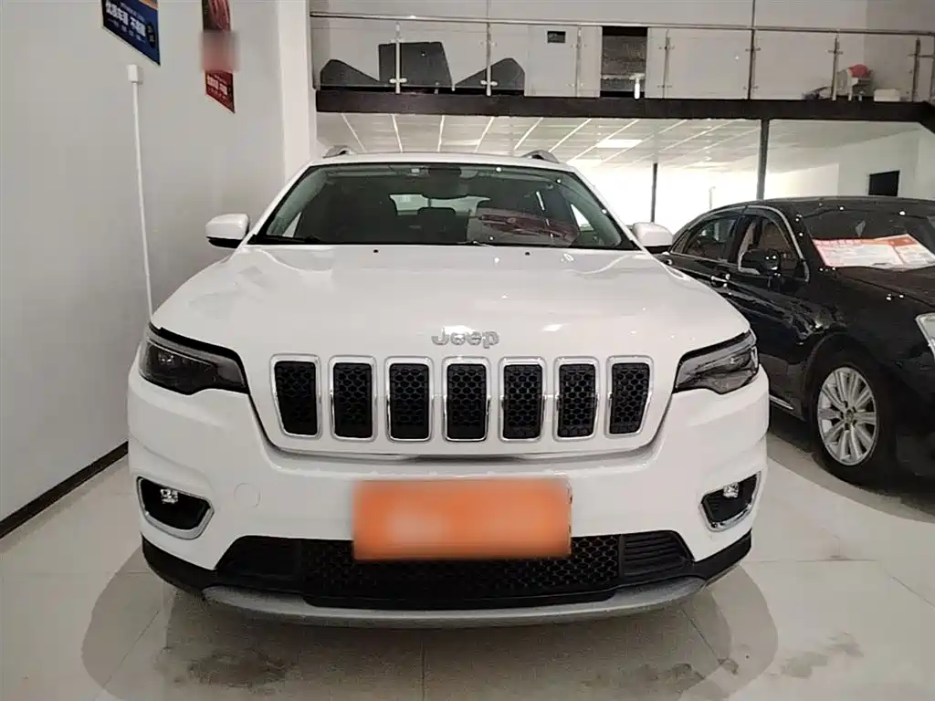 Cherokee 2.0 T 2 WD Smart Enjoyment CN-V