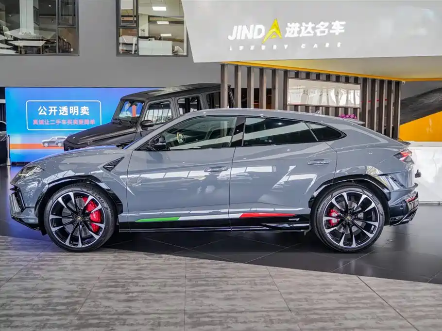 Urus 4.0 T V8 S
