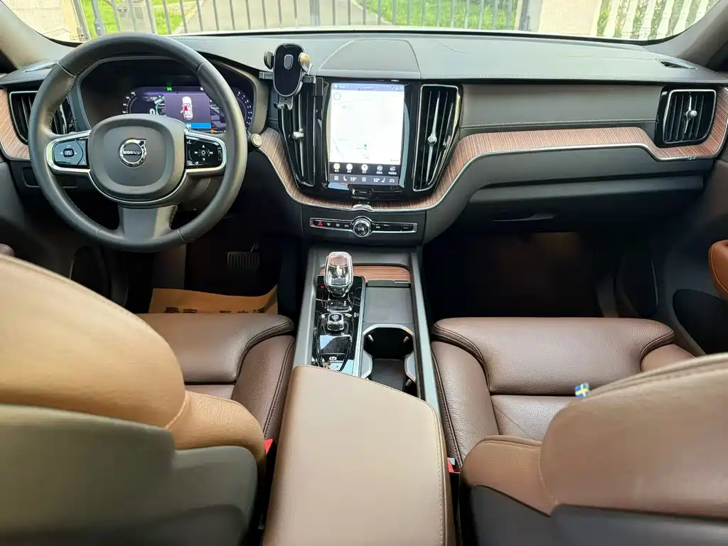 Volvo XC60 B5 4 WD Smart Vision Sport