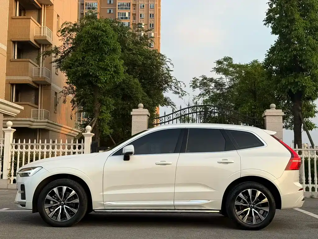 Volvo XC60 B5 4 WD Smart Vision Sport