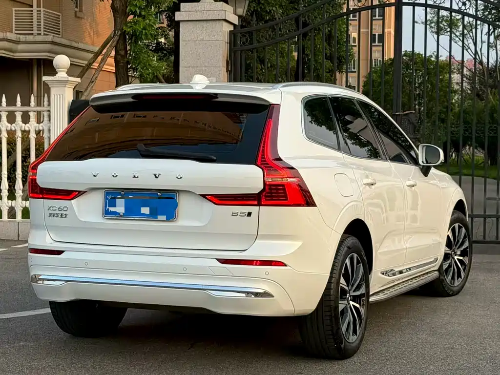 Volvo XC60 B5 4 WD Smart Vision Sport
