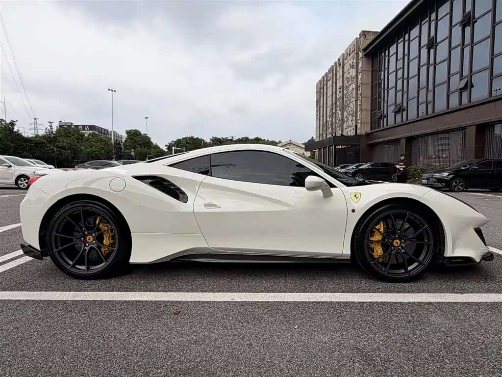 Ferrari 488 488 GTB