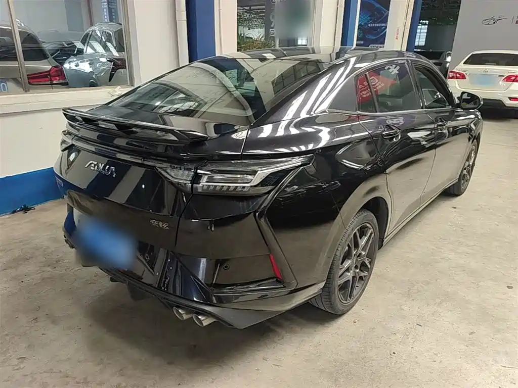 Yixuan Mach 1.5 T Auto Hunt Knight