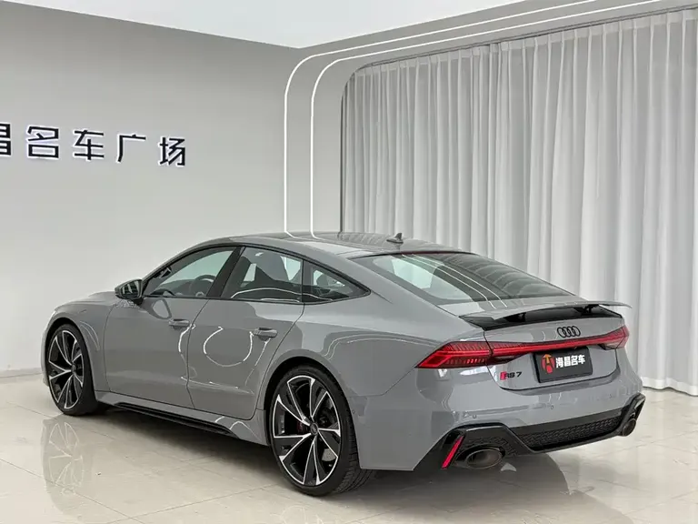 Audi RS 7 RS 7 4.0 T Sportback performance