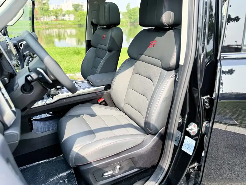 Jetour Traveller 2.0 T 4 WD Cross PRO+
