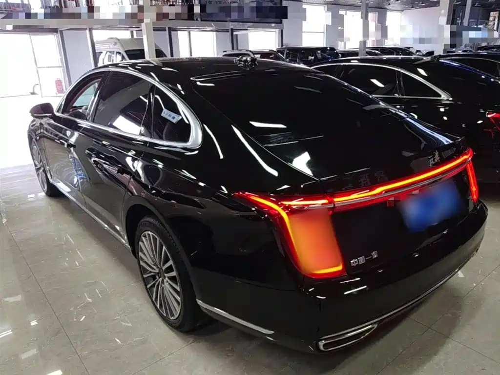Hongqi H9 2.0 T Connected Flagship Enjoyment