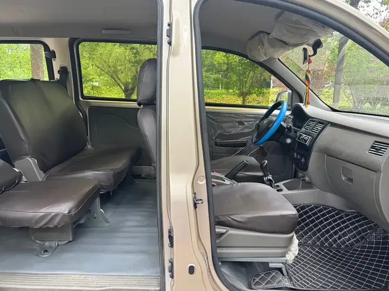 Wuling Rongguang V 1.5 L Utility